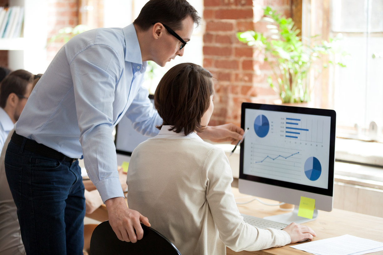 People analyze statistics